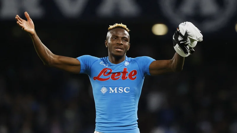 Fotografija: Napadalec Victor Osimhen je eno glavnih orožij vodilnega Napolija v italijanskem nogometnem prvenstvu. FOTO: Ciro De Luca/Reuters
