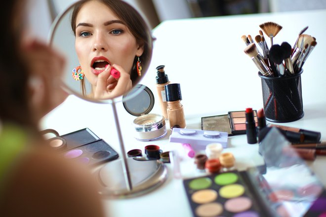 Kako nevarne kemikalije v kozmetiki nadomestiti z bolj varnimi?
FOTO: Shutterstock
