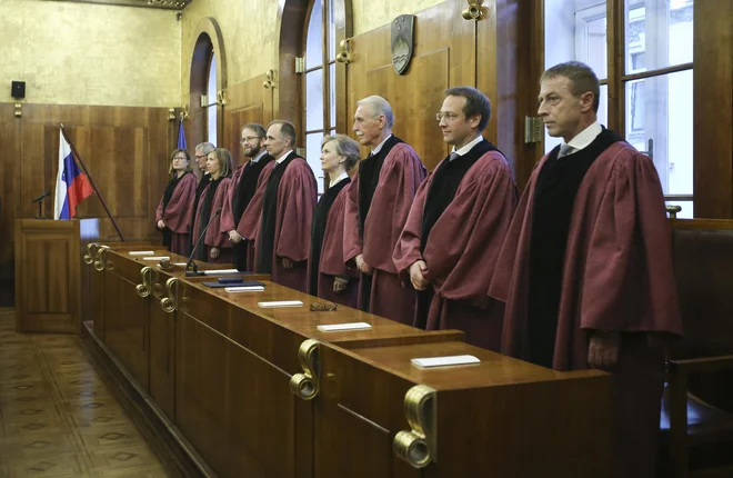 Na ministrstvu za pravosodje napovedujejo spremembe, ki bi omejile pristojnosti ustavnega sodišča tako, da bi bilo to manj obremenjeno.
Foto Jože Suhadolnik