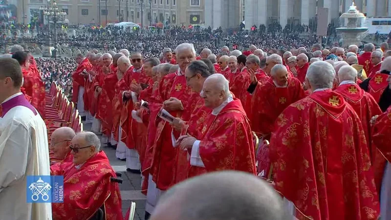Fotografija: Franc Rode na včerajšnjem pogrebu papeža Benedikta XVI., ki ga je leta 2006 imenoval za kardinala. FOTO: Vatican Media