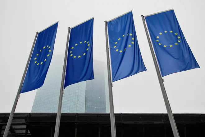 ECB bo kljub nekaj nižji povprečni inflaciji seveda še naprej zviševala obrestne mere, saj rast cen znatno presega dvoodstotni cilj. FOTO: Wolfgang Rattay/Reuters
