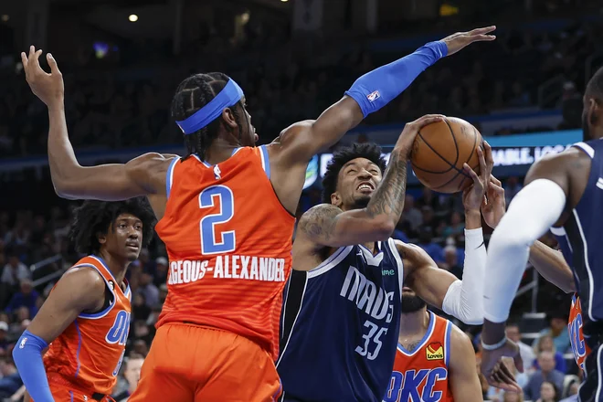 Naslednja tekma teksaško ekipo čaka v torek, ko bo gostovala v Kaliforniji pri Los Angeles Clippers. FOTO: Alonzo Adams/USA Today Sports
