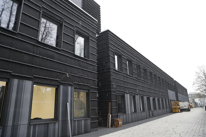 Biotehnološko stičišče bo dokončano oktobra letos. FOTO: Leon Vidic/Delo
