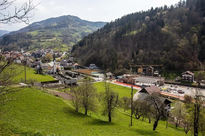 V določenem roku morajo odpraviti preostale nepravilnosti. FOTO: Arhiv občine Cerkno
