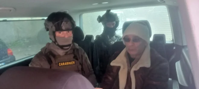 V odsotnosti je bil obsojen na dosmrtno ječo zaradi več umorov. FOTO: Carabinieri via Reuters
