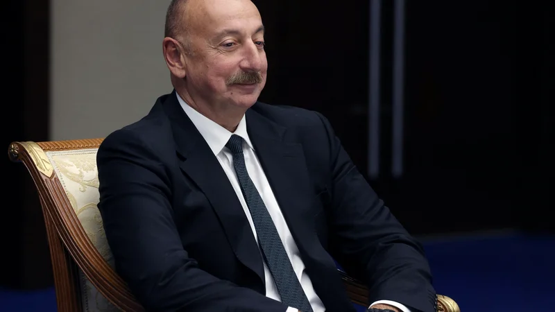 Fotografija: Azerbajdžanski predsednik Ilham Aliyev ne skriva, da želi Gorski Karabah brez Armencev. FOTO: Vjačeslav Prokofjev/Sputnik/Reuters