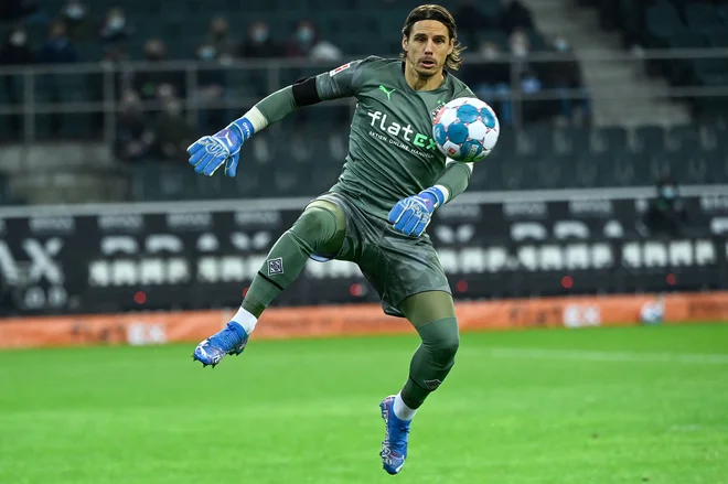 Yann Sommer bo odslej branil brata bavarskega velikana. FOTO: Ina Fassbender/AFP
