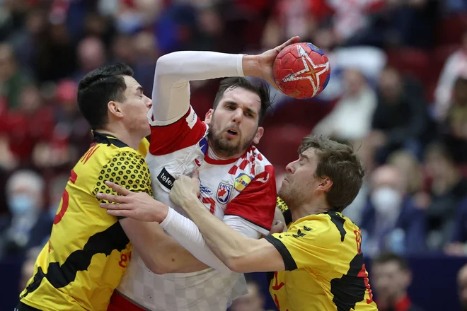 Josip Šarac in Hrvaška se bosta izjemno težko prebila v četrtfinale svetovnega prvenstva. FOTO: Andreas Hillergren/AFP