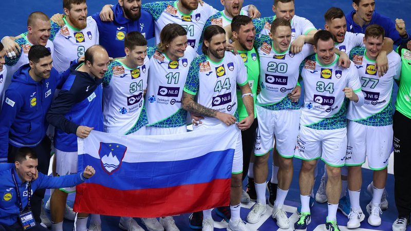 Fotografija: Slovenci so se od svetovnega prvenstva poslovili z nasmehi in dobrimi občutki. FOTO: Kacper Pempel/Reuters
