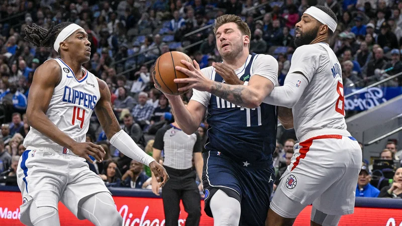 Fotografija: Luka Dončić je bil tudi tokrat tarča trdih prijemov košarkarjev LA Clippers. FOTO: Jerome Miron/USA Today Sports