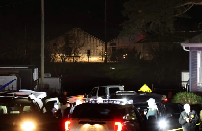 V strelskem napadu so bili štirje ljudje ubiti na kmetiji, trije pa v podjetju za tovornjake na obrobju mesta Half Moon Bay približno 50 kilometrov od San Francisca. FOTO: Justin Sullivan/AFP