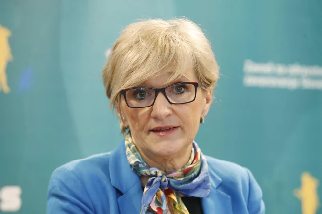 Generalna direktorica ZZZS Tatjana Mlakar je predstavila poslovanje zdravstvene blagajne. FOTO: Leon Vidic/Delo
