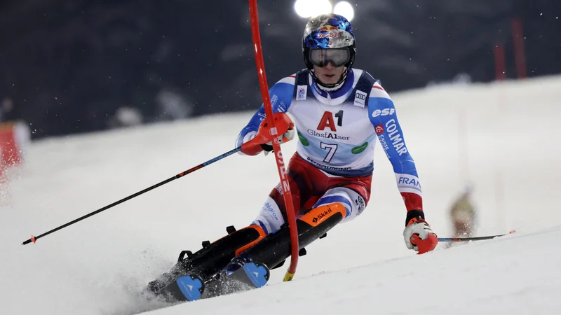 Fotografija: Clement Noel na poti do zmage. FOTO: Leonhard Foeger/Reuters