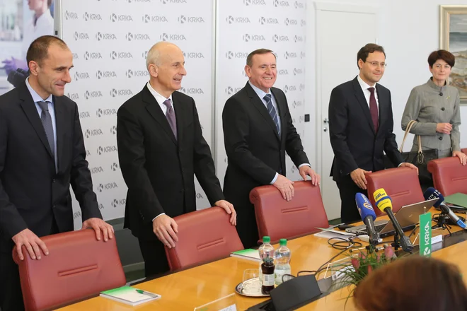 Uprava novomeške Krke z Jožetom Colaričem na čelu je zaradi ruske invazije na Ukrajino pred še enim zahtevnim letom. FOTO: Tomi Lombar/Delo
