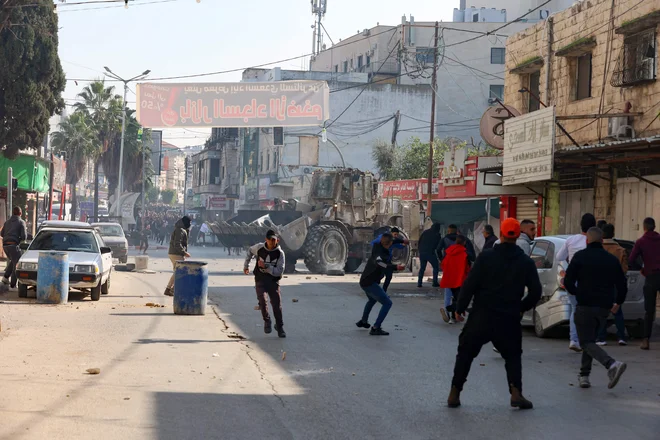 Število Palestincev, ki so bili letos ubiti, se je povečalo na 29. FOTO: Zain Jaafar/AFP
