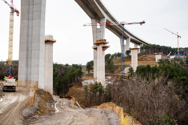 Viadukt Gabrovica bo dograjen pred koncem leta 2023. FOTO: 2TDK
