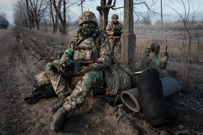Frontna črta se je v zadnjih mesecih komaj kaj premaknila. FOTO:&nbsp;Yasuyoshi Chiba/AFP
