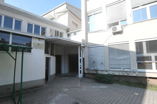 Na OŠ Savsko naselje so v letošnjem šolskem letu v redovalnico posegali štirje učenci, vsi iz devetega razreda OŠ. FOTO: Dejan Javornik
