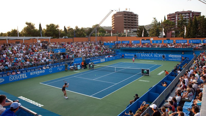 Fotografija: Teniški stadion v Portorožu med enim od turnirjev WTA Foto Arhiv Tenis center Portorož
