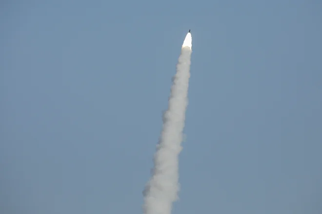 Romunske oblasti so zanikale, da naj bi na njihovo ozemlje zašla ruska raketa.&nbsp;FOTO: Inquam Photos/Octav Ganea via Re

