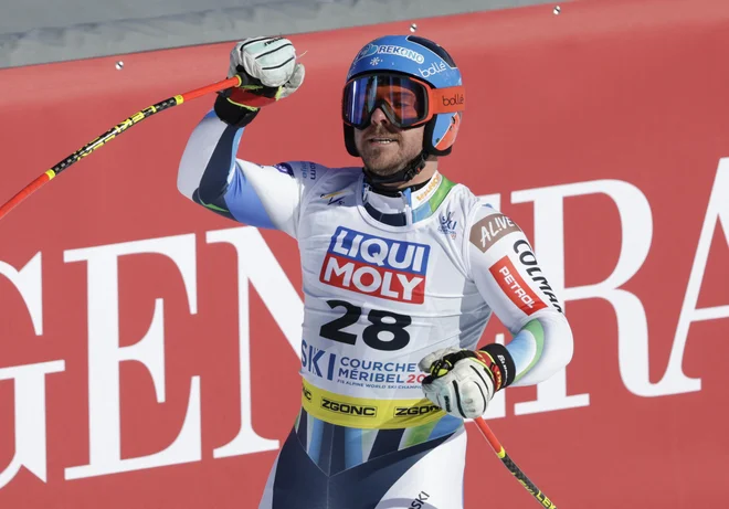 Miha Hrobat se je prešerno veselil v cilju smuka. FOTO: Leonhard Foeger/Reuters
