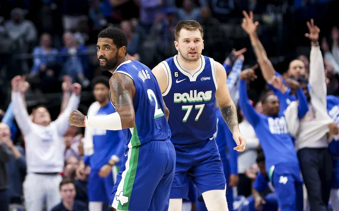Luka Dončić in Kyrie Irving še nista dočakala priložnosti za skupno veselje. FOTO: Kevin Jairaj/USA Today Sports
