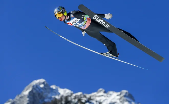 V Planici je lani poletel do osebnega rekorda (244,5 m). FOTO: Matej Družnik/Delo
