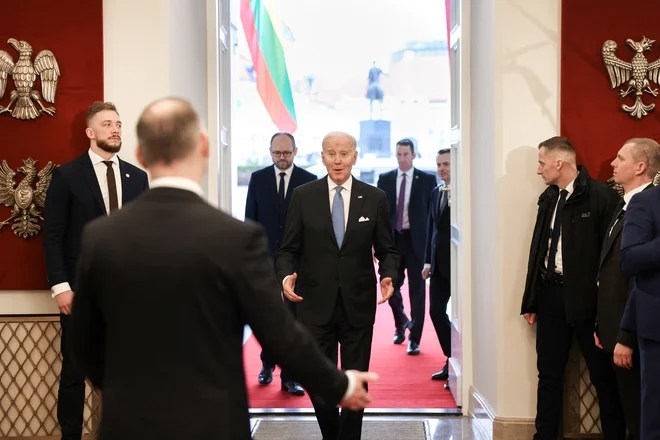 Zahodna vojaška zveza ostaja trdna, je v Varšavi poudaril Biden. FOTO: urad poljskega predsednika/Reuters

