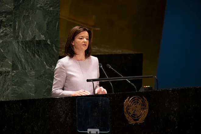 Slovenska zunanja ministrica Tanja Fajon na izrednem zasedanju generalne skupščine OZN o Ukrajini FOTO: Evan Schneider/UN Photo

