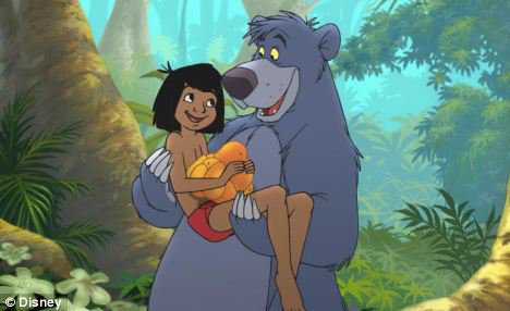 Mavgli in Balu v Disneyjevem animiranem filmu, ki je star že 56 let. FOTO: promocijsko gradivo
