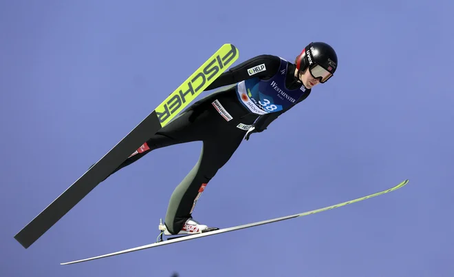 Anna Odine Ström je bila v prvi seriji najboljša med vsemi skakalkami. FOTO: Borut Živulović/Reuters
