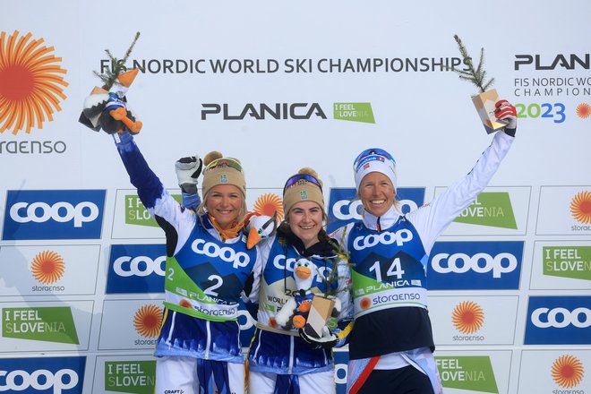 Najboljše tri (z leve), Frida Karlsson, Ebba Andersson in Astrid Øyre Slind. FOTO: Borut Živulović/Reuters
