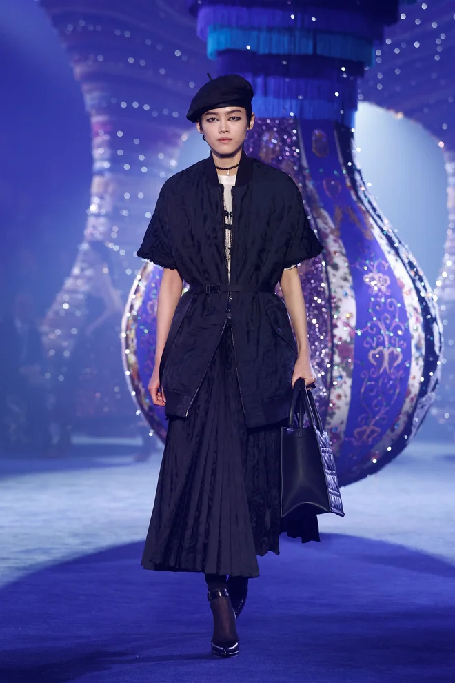 Dior se bo v prihodnji sezoni vrnil v 50. leta. FOTO: Benoît Tessier/ Reuters
