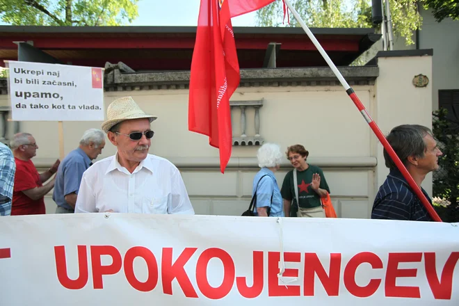 Ne vem, kaj bo politika storila razen leporečja liderjev koalicijskih političnih strank. FOTO JOŽE SUHADOLNIK/DELO
