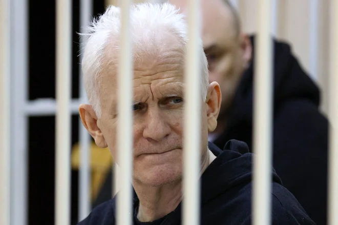 On je pravi heroj Belorusije in bo čaščen še dolgo po tem, ko bo diktator pozabljen, je na twitterju zapisala&nbsp;beloruska opozicijska voditeljica Svetlana Tihanovska. FOTO: Vitaly Pivovarchik/AFP
