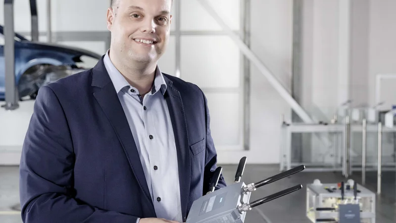 Fotografija: V proizvodnji, kjer se uporabljajo dragi stroji in se izdelujejo zahtevni izdelki, prostora za napake pri prenosu podatkov ni oziroma so te zelo drage, opozarja Sander Rotmensen. FOTO: Siemens