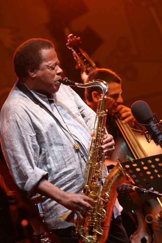 Pred nekaj leti se je Wayne Shorter zaradi zdravstvenih težav z odra umaknil, a ostal dejaven kot skladatelj. FOTO: Abdelhak Senna/AFP
