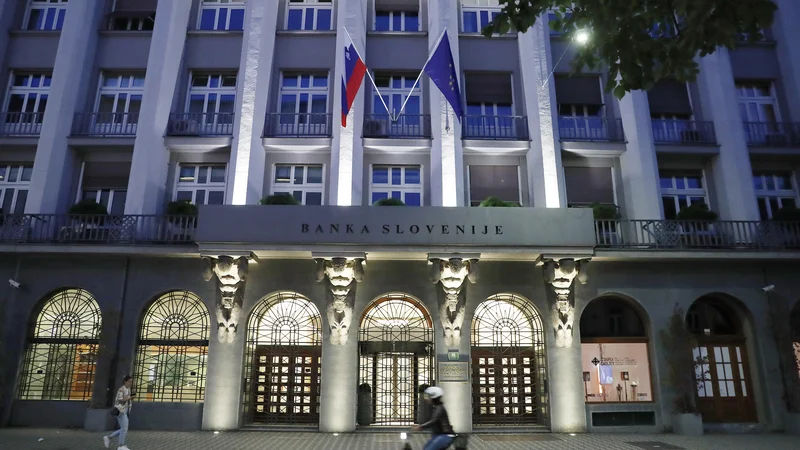 Fotografija: Ustavno presojo zakona je zahtevala Banka Slovenije. FOTO: Leon Vidic/Delo
