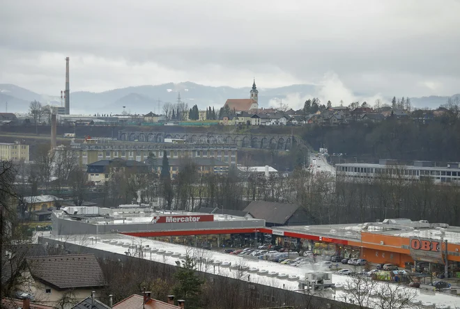 Ukinitev pogoja znanja slovenščine, in sicer po hitrem postopku, je najbolj v interesu gospodarstva, da ne bi čez noč ostalo brez delavcev. Fotografije Jože Suhadolnik
