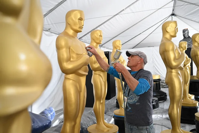 V noči na ponedeljek po našem času bodo v losangeleški dvorani Dolby že 95. podelili nagrade akademije filmskih umetnosti in znanosti. FOTO: Robyn Beck/AFP

