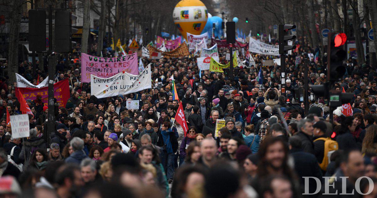 Le Sénat français a approuvé la réforme des retraites, qui a poussé les gens à la rue