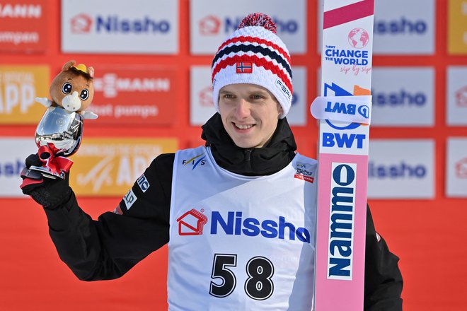 Norvežan Halvor Egner Granerud je slavil novo zmago, prvo na domačem snegu. FOTO: Kazuhiro Nogi/AFP
