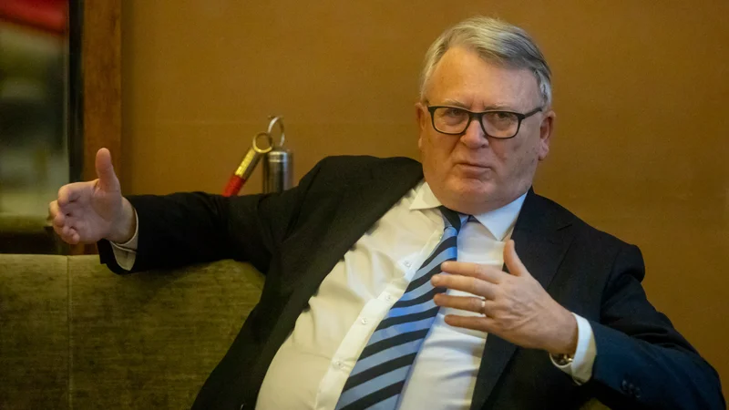 Ljudem moramo zagotoviti dostopno streho nad glavo, kar pa je trenutno problem po vsej Evropi, pravi Nicolas Schmit, evropski komisar za delo. FOTO: Voranc Vogel/Delo