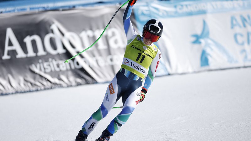 Fotografija: Ilka Štuhec se je od lepe sezone v Andori poslovila z zmago. FOTO: Albert Gea/Reuters
