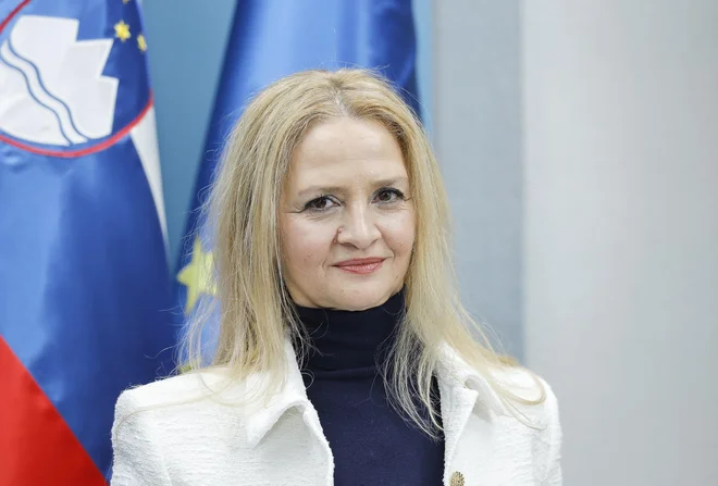 Vodenje strateškega sveta za makroekonomska vprašanja prevzema v času, ko proračunska pravila postajajo strožja, pričakovanja, kaj bo zagotovil proračun, pa večja. FOTO: Jože Suhadolnik
