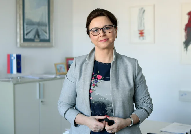 Maša Kociper je optimistična, da bi v tokratnem sklicu parlamenta lahko dosegli dvetretjinsko večino, potrebno za več sprememb, o katerih se pogovarjamo že od nastanka ustave. FOTO: Blaž Samec/Delo
