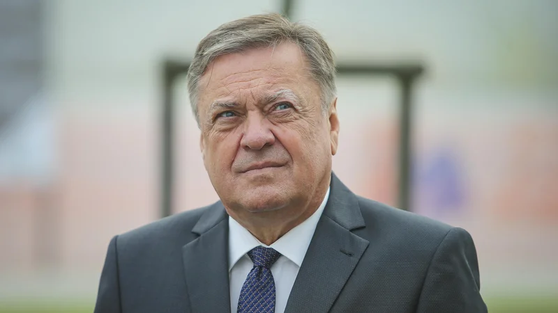 Fotografija: Zoran Janković poudarja, da ves čas zagovarja tri projekte, ki so za nekatere problematični: kanal C0, sežigalnico in Zdravstveni dom Ljubljana. Foto: arhiv Dela
