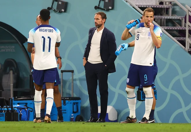 Angleški selektor Garteh Southgate ima v Marcusu Rashfordu in Harryju Kane imenitna napadalna aduta. FOTO: Lee Smith/Reuters
