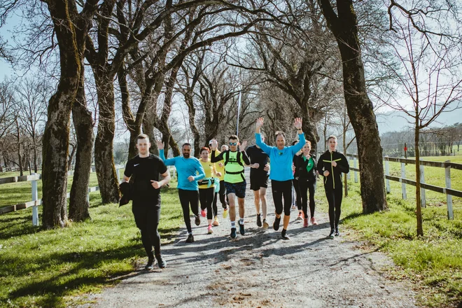 Tekači na Krasu odpirajo sezono rekreativnih športnih dogodkov. FOTO:&nbsp; Kobilarna Lipica

