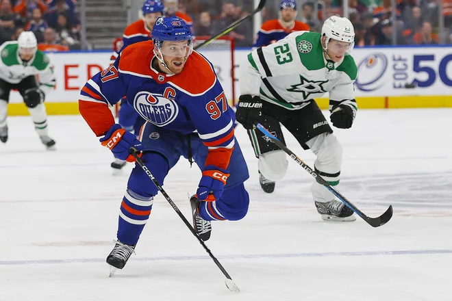 Napadalec Edmontona Connor McDavid je v tej sezoni NHL neustavljiv. FOTO: Perry Nelson/Usa Today Sports
